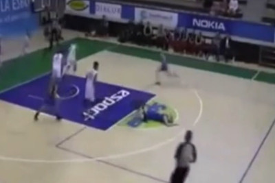 Φινλανδία: Μπασκετμπολίστρια γρονθοκόπησε αντίπαλη για... εκδίκηση! (video)