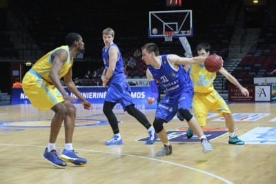 VTB League: Καρφωματάρα από συμπαίκτη του Καλάθη (videos)