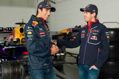 Ρεντ Μπουλ: Φέτελ και Ρικιάρντο μας συστήνουν την RB10 (video)