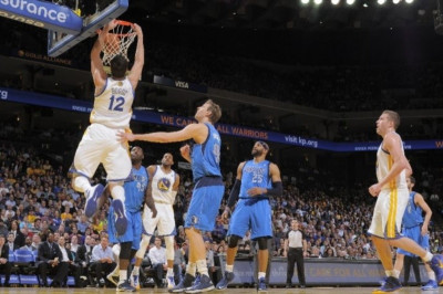 Γκόλντεν Στέιτ Ουόριορς: Κυριαρχία με «Μαβς» (videos)