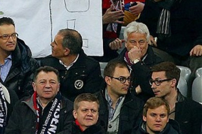 Μπάγερν Μονάχου: Στο... πειθαρχικό για το σεξιστικό πανό (photo)