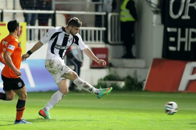 Παπάζογλου: «Στον προπονητή πιστώνεται η επιτυχία»