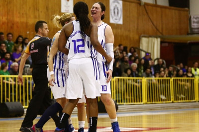 Το σήκωσε το Ελληνικό!