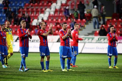 Άγγιξε το θαύμα η Βικτόρια, 2-1 τη Λιόν