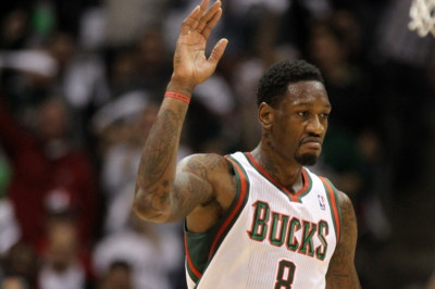 Μιλγουόκι Μπακς: Τέλος και ο Σάντερς