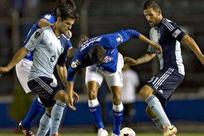 Playstation... δεν παίζει μόνο η Μπαρτσελόνα (video)