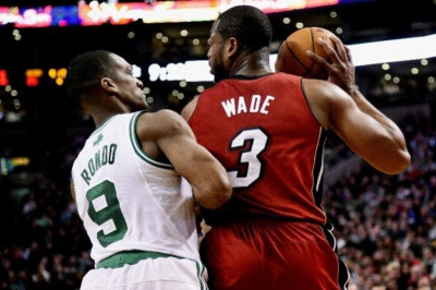 Μπόστον Σέλτικς: «Δολοφονικός» Ρόντο με Χιτ (video)