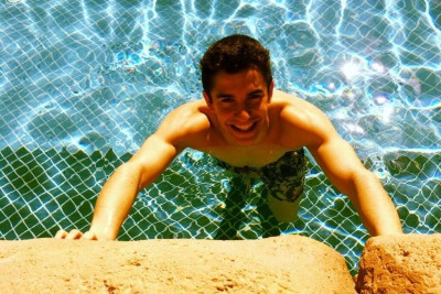 Moto GP: Καλοπερνάει... στο Κατάρ ο Μάρκεζ (photos+video)