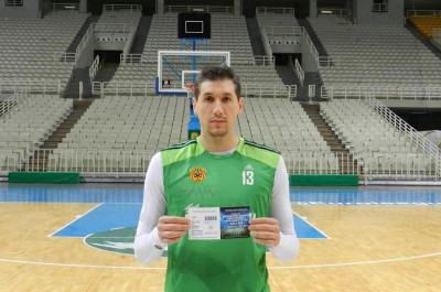 Παναθηναϊκός: Διαμαντίδης και Ούκιτς στηρίζουν Κεφαλονιά (photos)