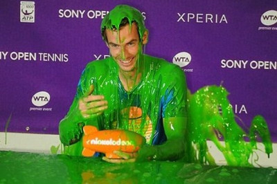 Miami Sony Open: Ο Μάρεϊ και η... πράσινη γλίτσα! (photos+video)