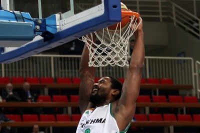 Γκόλντεν Στέιτ Ουόριορς: Υπέγραψε ο Άρμστρονγκ