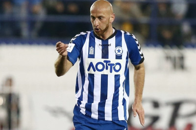 Ατρόμητος: Παρόντες και οι Παπαδόπουλος, Σηφάκης