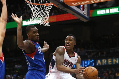 Ατλάντα Χοκς: Από το -14 με «Σίξερς» (video)