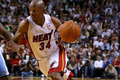 Μαϊάμι Χιτ: Γυρίζει ο Άλεν, συνεχίζει ο Τζέιμς