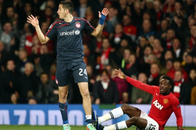 Ολυμπιακός: «Ματιές» σε Μανωλά από Μάντσεστερ Γιουνάιτεντ