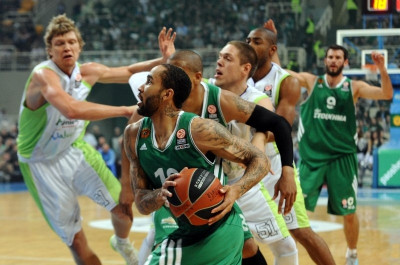 Ράιτ: «Νίκη μέσα στο ΣΕΦ»