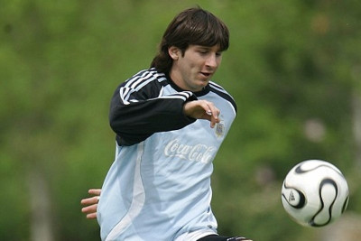 Αργεντινή: Στις αλάνες του Μέσι και των άλλων... πιτσιρικάδων! (videos)