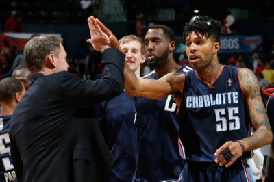 Σάρλοτ Μπόμπκατς: Με buzzer-beater στην Ατλάντα (videos)