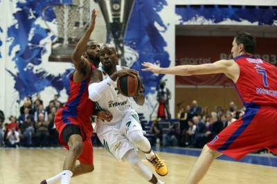 Κάρι: «Πρέπει να ετοιμαστούμε για μια ακόμα… μάχη»