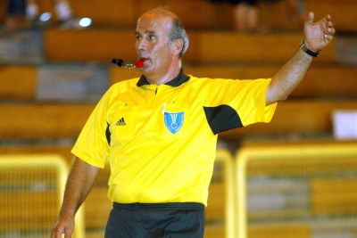 Χάντμπολ: Θρήνος για Μπάβα