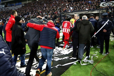 «Τα ψάρια, οι φωτοβολίδες και η γενική αναταραχή στη φυσούνα»