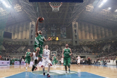 Παναθηναϊκός: Σκίστηκαν τα παπούτσια του Ράιτ! (photos+tweet)