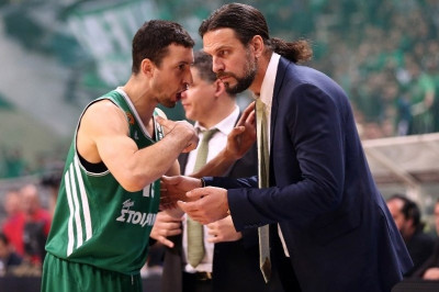 Ούκιτς: «Χρειαζόμαστε την υποστήριξή σας!» (photos+tweet)