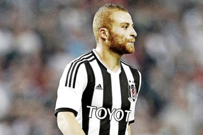 Μπεσίκτας: Σφαίρα στον ώμο ο Τόρε!