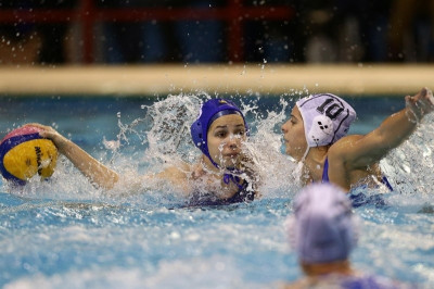 Εθνική πόλο Γυναικών: Νίκη (10-8) γοήτρου επί της Ουγγαρίας