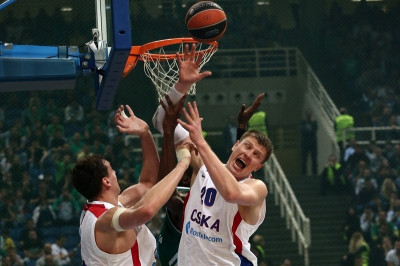 Βοροντσέβιτς: «Απίστευτο τρίποντο του Φώτση»