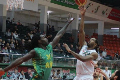 Τουρκία: Ούτε αδιάφορος δεν χάνει ο Ιτούδης, νίκη και για Εφές