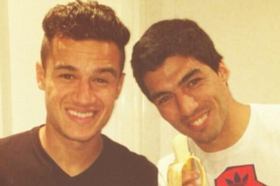 Ντάνι Άλβες: Σουάρεζ και Μπαλοτέλι έφαγαν και αυτοί μπανάνα! (photos)