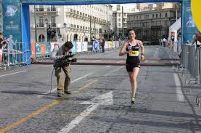 Ημι-μαραθώνιος: «Η Αθήνα γιορτάζει και οι πολίτες τρέχουν!»