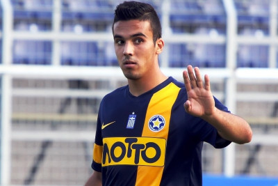 ΑΕΚ: Κοντά σε Κουρμπέλη και Λάζοβιτς