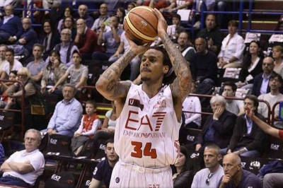 Ιταλία: Και τώρα... Σιένα - Αρμάνι