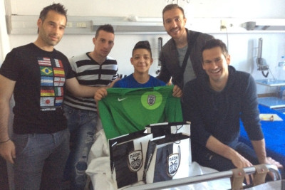 ΠΑΟΚ: Επίσκεψη και ευχές στον άτυχο 16χρονο πορτιέρο