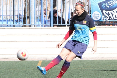 Μπαρτσελόνα: Η Βιρτζίνια το κάνει σαν τον Μπέκαμ (video)