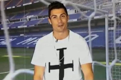 Μάντσεστερ Γιουνάιτεντ: Συνεχάρη Γκιγκς ο Ρονάλντο (video)