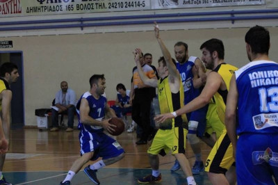 Ιωνικός Νικαίας: Νίκησε κι ελπίζει