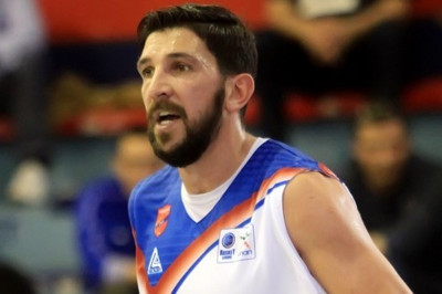 Μπατής: «Θα πουλήσουμε ακριβά το τομάρι μας»