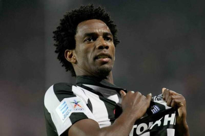 ΠΑΟΚ: «Υπόκλιση» σε Λίνο