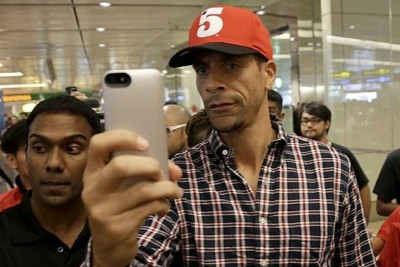 Μάντσεστερ Γιουνάιτεντ: Στη Σιγκαπούρη ο Φέρντιναντ (photos)