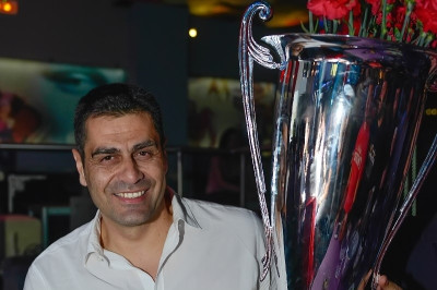 Ολυμπιακός: Ανανέωσε ο Καζάζης