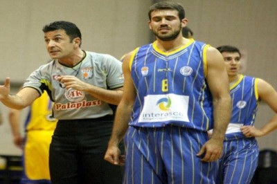 Αχής: «Αξιοπρεπές τελείωμα»