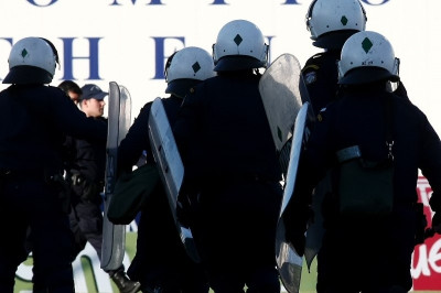 Ατρόμητος Πειραιά-Πεύκη: Ξύλο και διακοπή στο Ρέντη