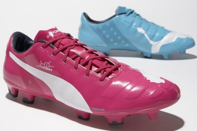 Μουντιάλ: Ένα ροζ και ένα μπλε παπούτσι, Φαλκάο και Τουρέ (videos)