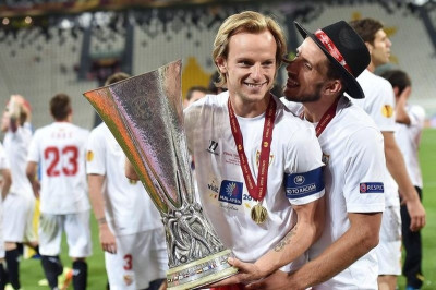 Σεβίλλη: Καυτά φιλιά για την κούπα! (video+photo)