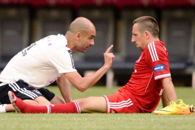 Μπάγερν Μονάχου: Κριτική σε Πεπ από Ριμπερί