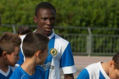 Ισπανία: 12χρονος Καμερουνέζος φαίνεται σαν... γίγαντας! (photo)