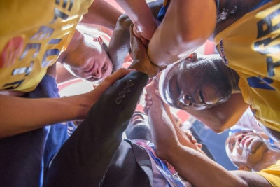 Μακάμπι Τελ Αβίβ: Ούρλιαξαν οι δίδυμες κόρες του Μπλατ! (video)